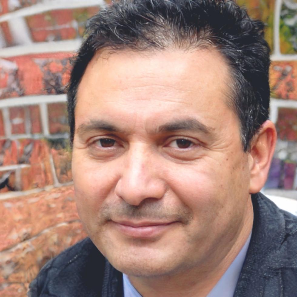 Portrait de Marc Dubois, Expert en Planification Financière